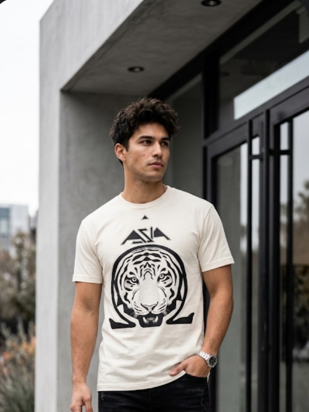 Asia Omega Lion Shirt Men’s Size Medium